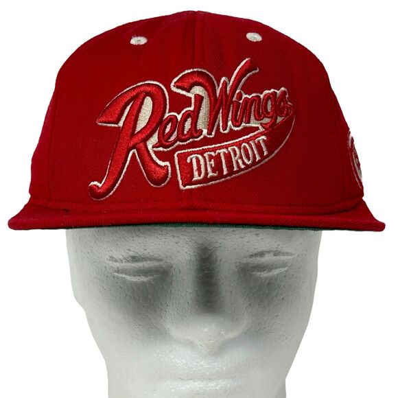 Detroit Red Wings Script Wool Hat Cap Red Reebok 6 Panel Snapback NHL Spell Out - Picture 2 of 9